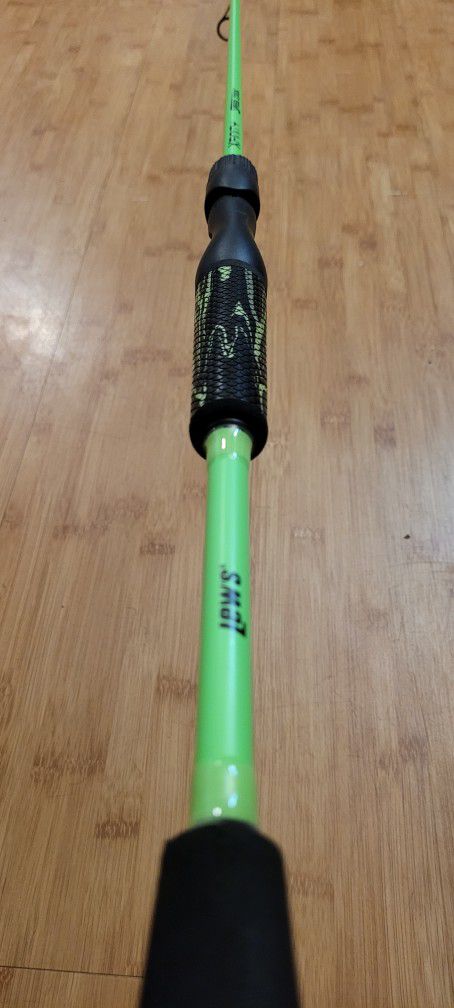 Lew's Xfinity Spinning Rod Combo for Sale in Tumwater, WA - OfferUp