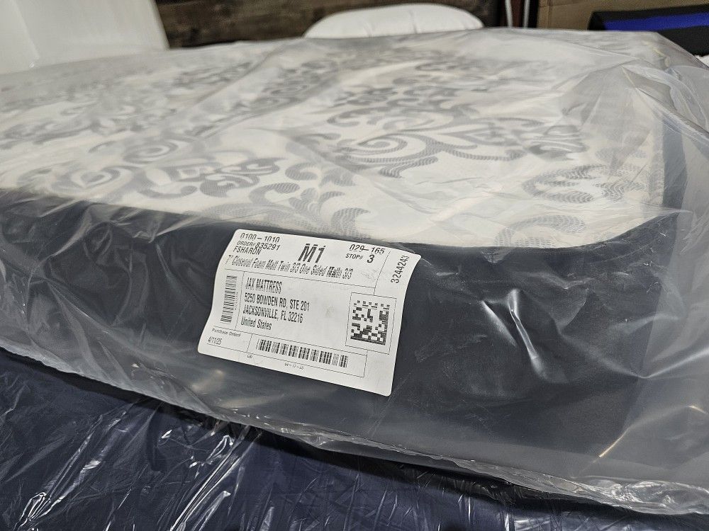 New Twin 7 Inch Medium Mattress