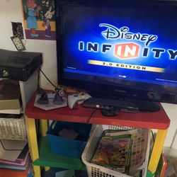 Xbox 360 With Disney Infinity, Kenect sensor And Dora dance