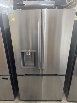 LG refrigerator and freezer brand new in good condition retail price $3900 my price $1900
