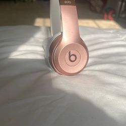beats Solo3 Wireless On-Ear Headphones - Rose Gold