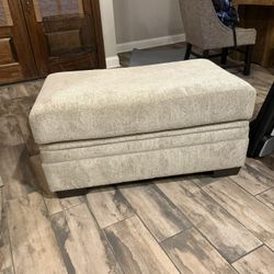 Ottoman With Storage 