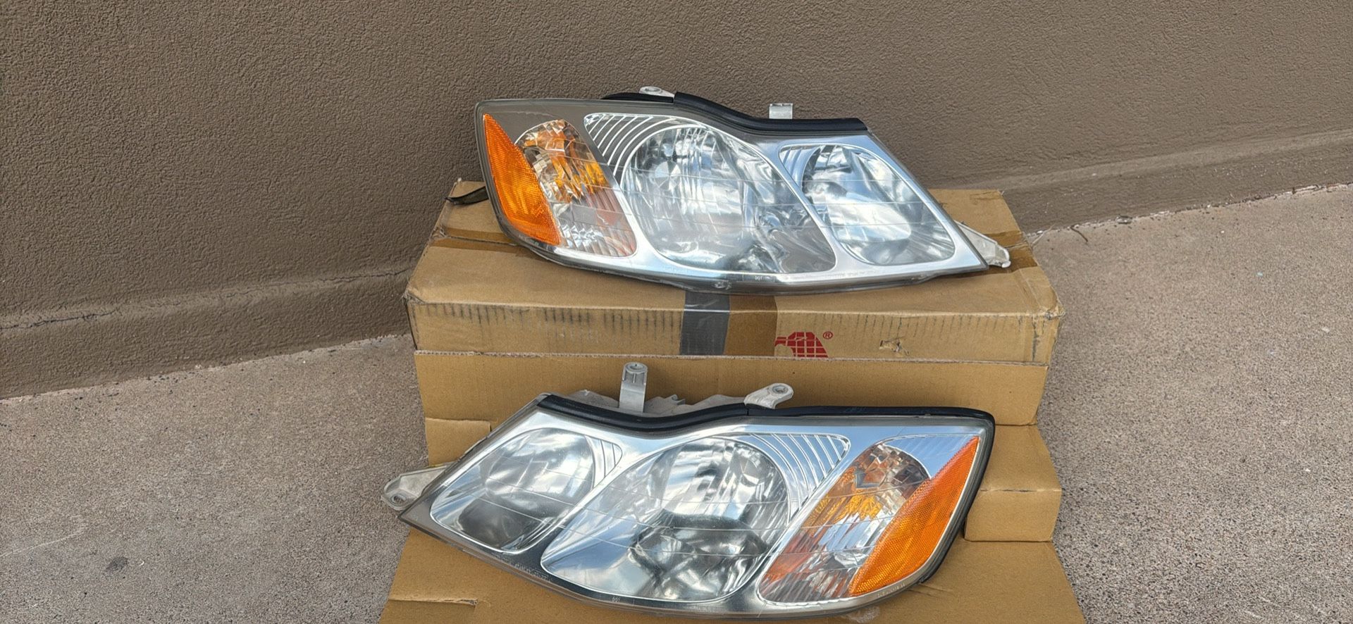 2000 TOYOTA AVALON Oem Headlights