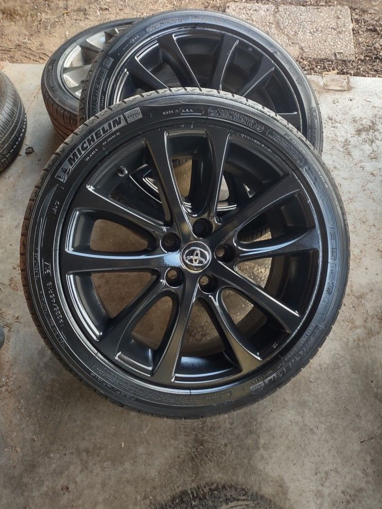 18 Inch Toyota Avalon Rims for Sale in Brawley, CA OfferUp
