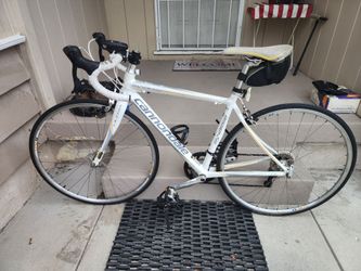 Cannondale CAAD 10 speed -48cm Bike – white, Cannondale CAAD 10 Speed - 48 CM Bike