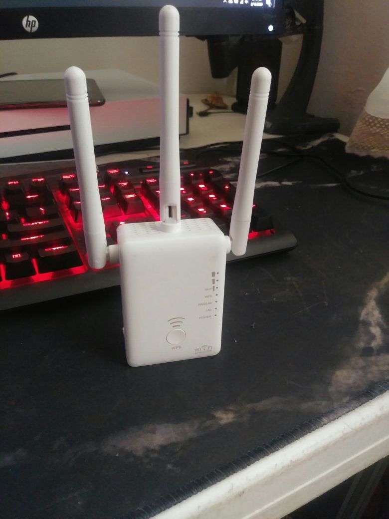 MAGINON WLR-753AC wifi router and extender