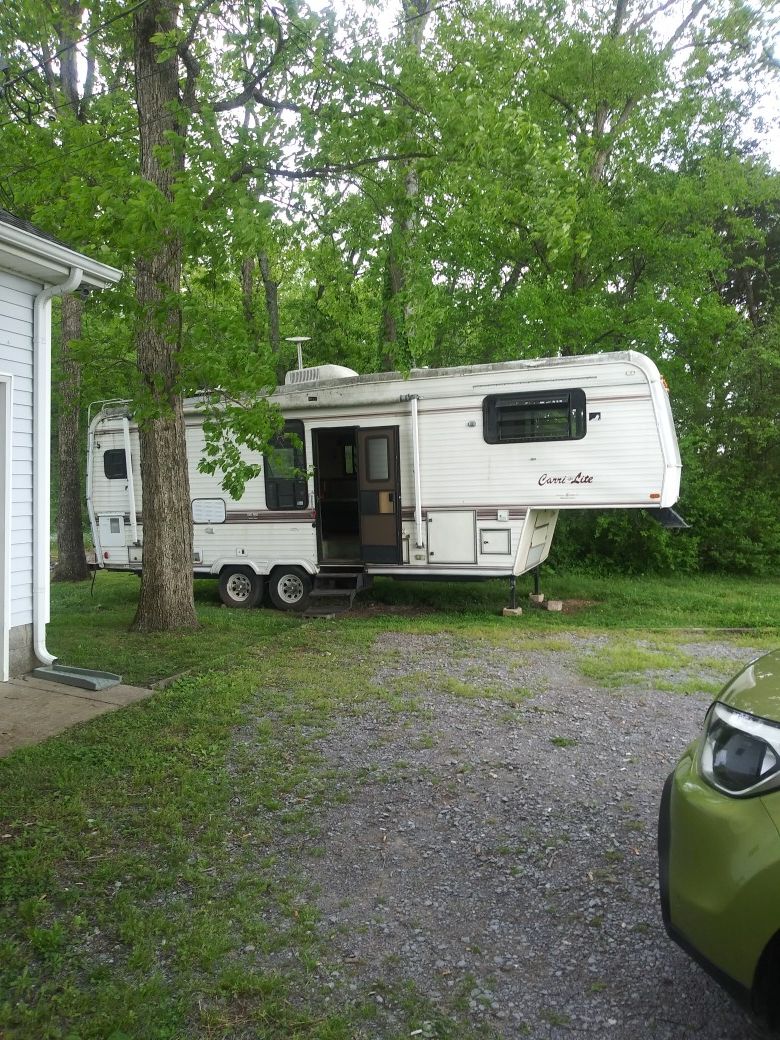 16ft 5th wheeler camper