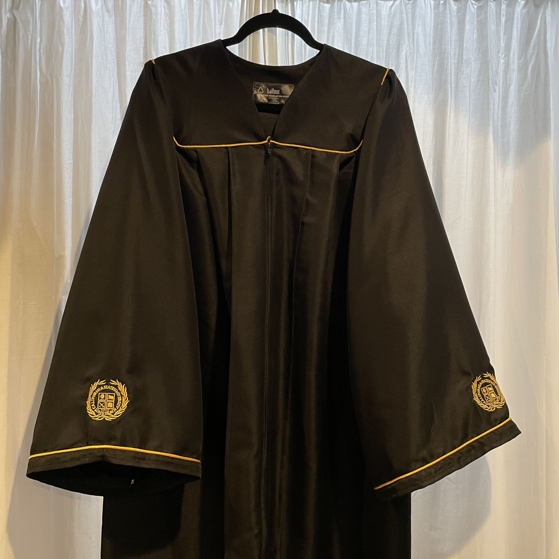 CSULB Graduation Cap and Gown