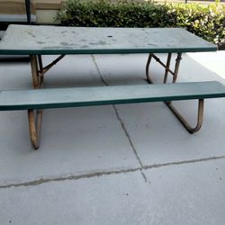 Outdoor Picnic Tables
