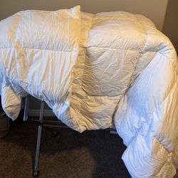 Queen down comforter