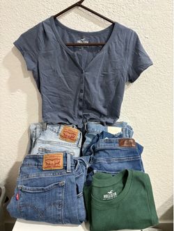 Woman 👩 clothes mostly jeans good brands all ❤️‍🔥