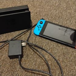 Nintendo Switch 