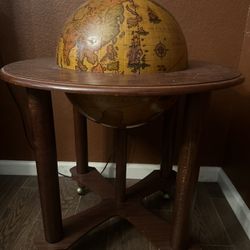 Wine Bottle Storage Globe 