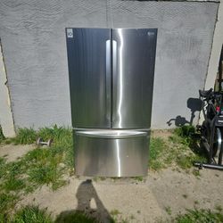 LG Refrigerator 