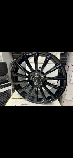 Mercedes bmw 20” new rims tires sets