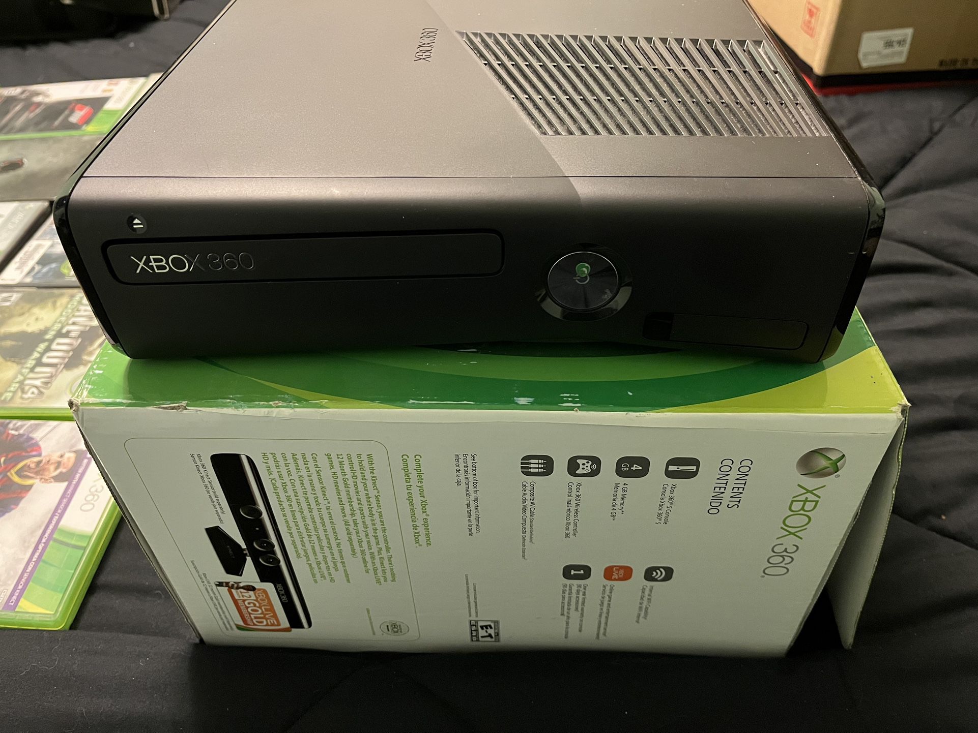 Xbox 360 (like new), 15 Games, 2 Controllers + Carry Bag