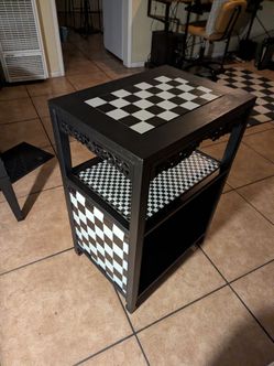 End table/stand