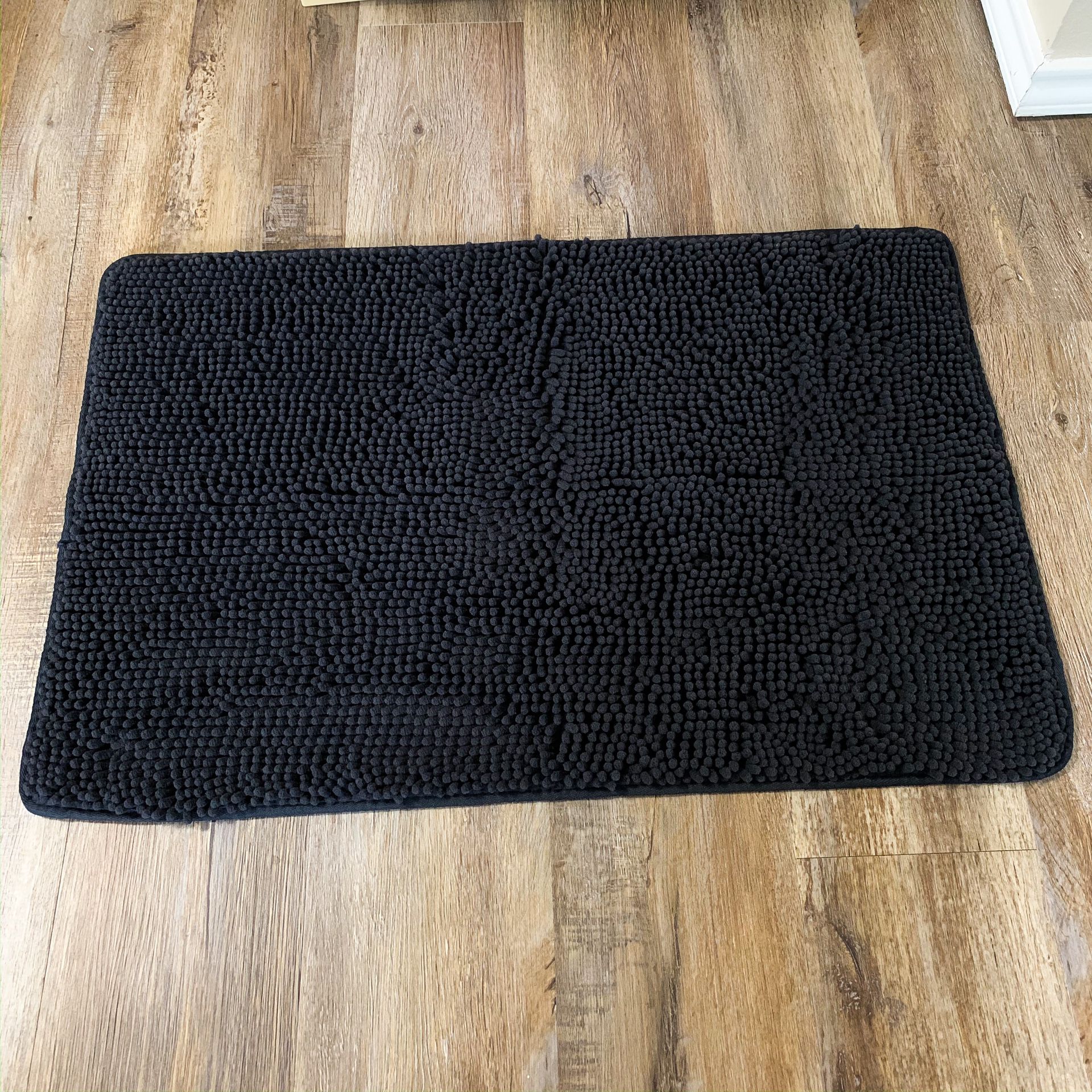 NEW soft black rug for bathroom