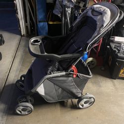 Eddie Bauer Stroller Just Needs To Be Cleaned 