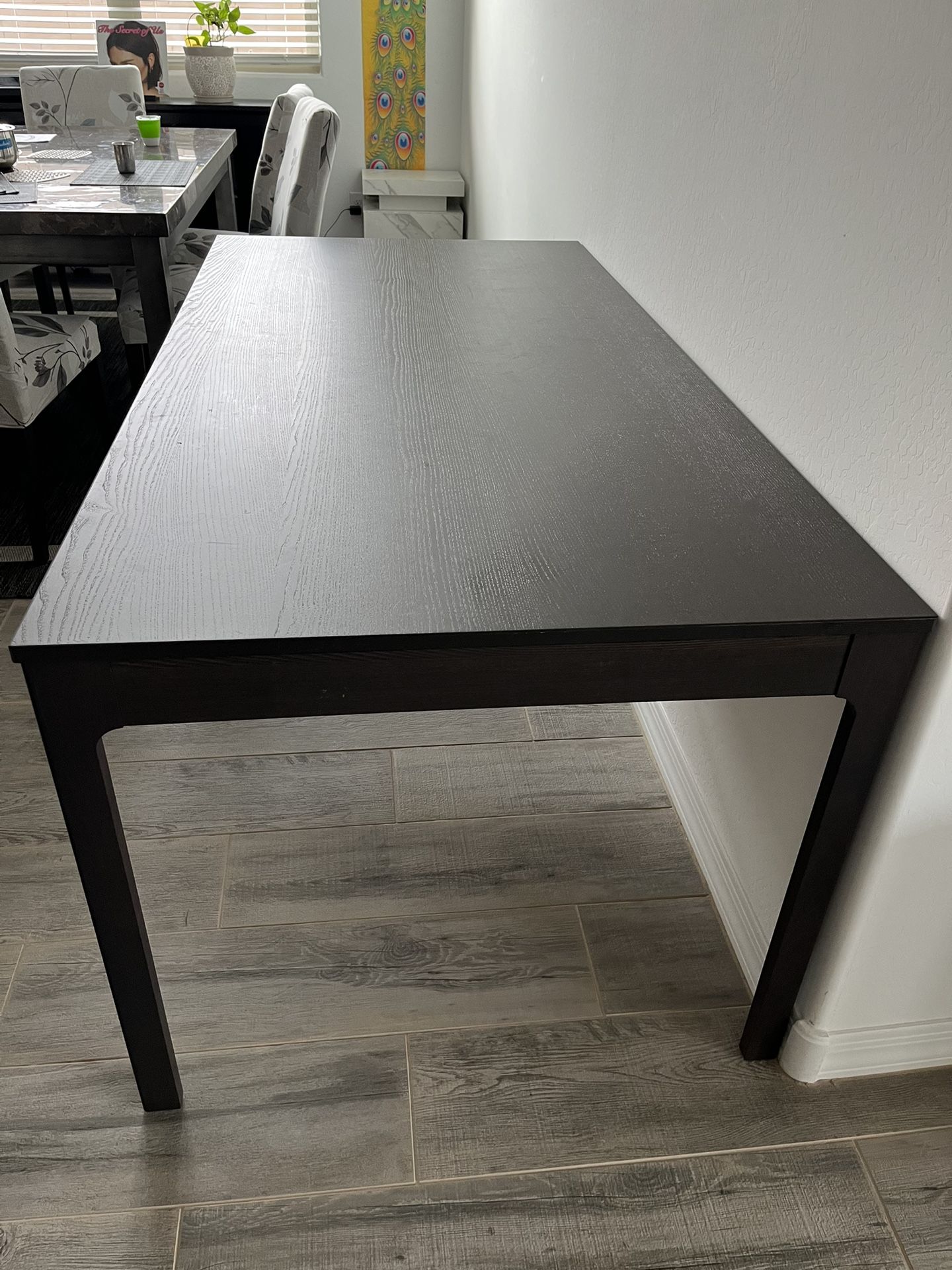 6-8 Seater Extendable Dining Table