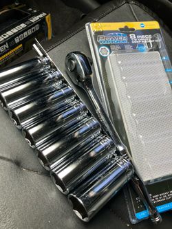 1/2 deep sockets and 1/2 ratchet