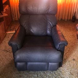 Rocker/Recliner -Smooth Reclining Motion 