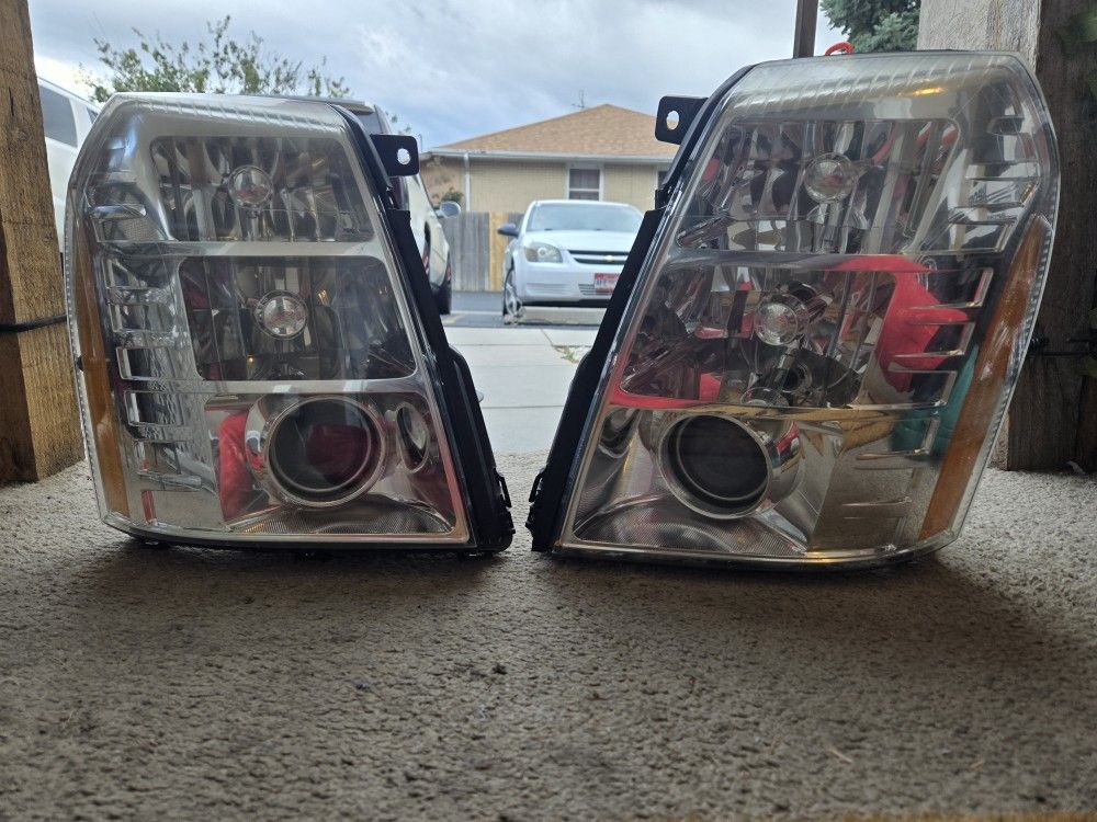 Cadilac Escalade Headlights 2014 Esv