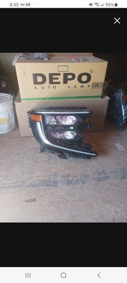 2025-2026 Ford Expedición Headlight Full LED RH OEM