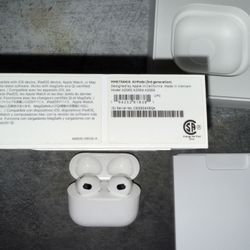 AirPods (3rd generation)