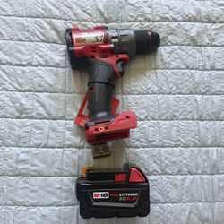 Milwaukee M18 FUEL 18V Lithium-Ion Brushless Cordless 1/2 in. Drill/Driver With 5.0 Battery