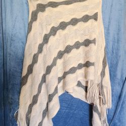Lovely One-Size And Lemode Women's Cream & Gray Throw Over Shawl, Super Soft