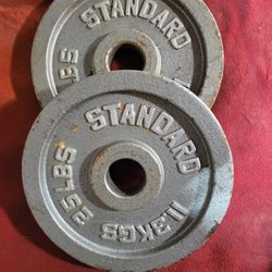 2" HOLE OLYMPIC STANDARD PLATES 50LBs.      2-25s. 
11525 S HALSTED DUNKIN DONUTS/7111.S WESTERN WALGREENS 
DELIVERY AVAILABLE 
50$  CASH ONLY AS IS 