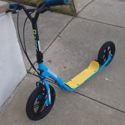 Kids Razor Flashback Kick Scooter