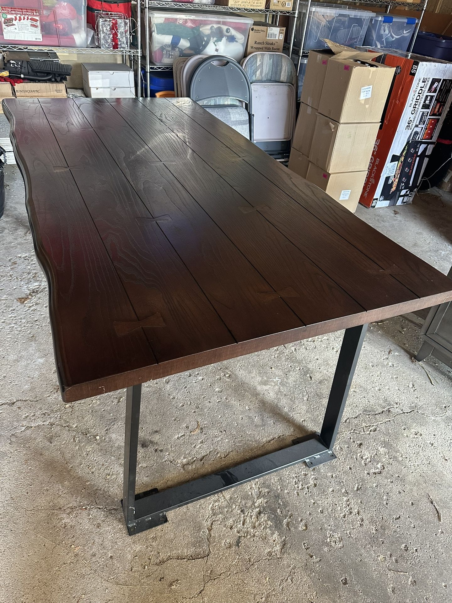 Wood modern table