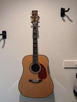 Acoustic Guitar – Not a Martin – Replica / For Dispay or Practice