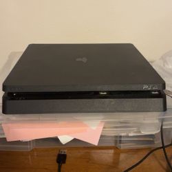 PS4 Slim