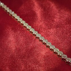 10k Yellow Gold Diamond Flower Bracelet 2.60 ctw
