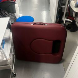 Maternity massage table