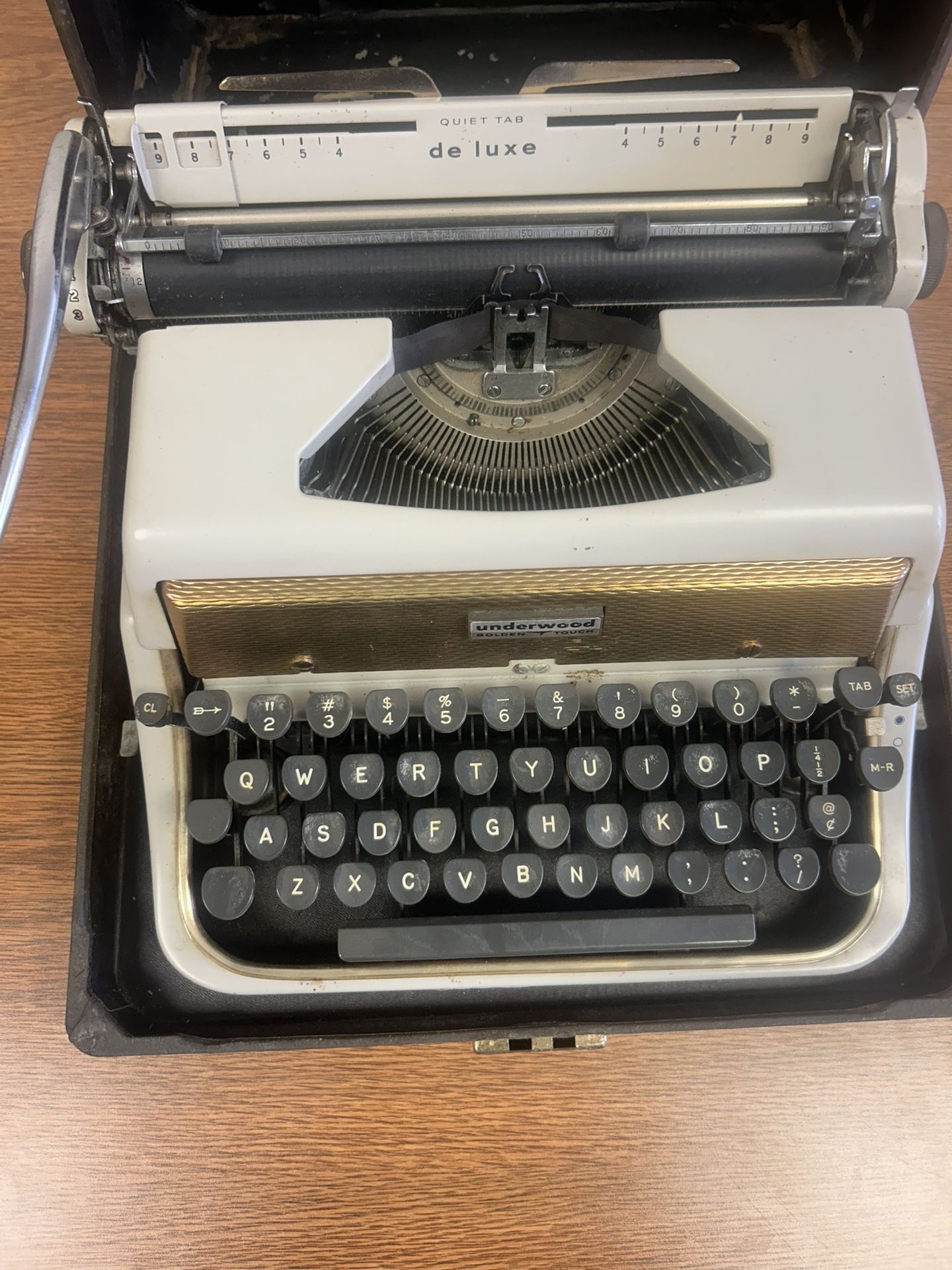 Vintage Underwood Quiet Tab De Luxe Manual Typewriter with Case – Working – Retro