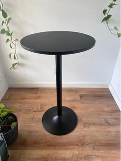Round Bistro Bar Table