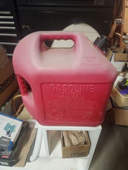 5 gallons Gas Can