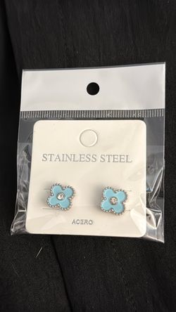 Stainless Steel Blue Flower Stud Earrings