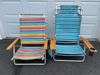 2 beach chairs