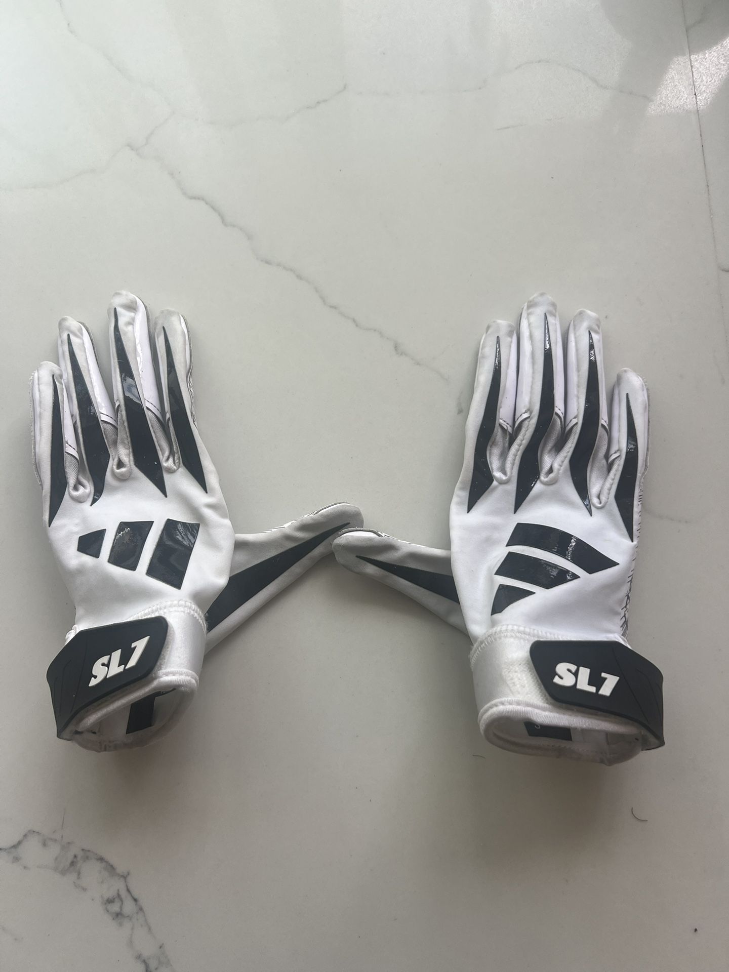 Adidas SL7 Football Glove - Size Small