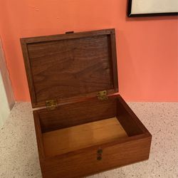 Cute Wood Box 8x6x3”