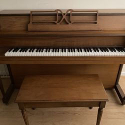 Upright Piano Hobart M. Cable 