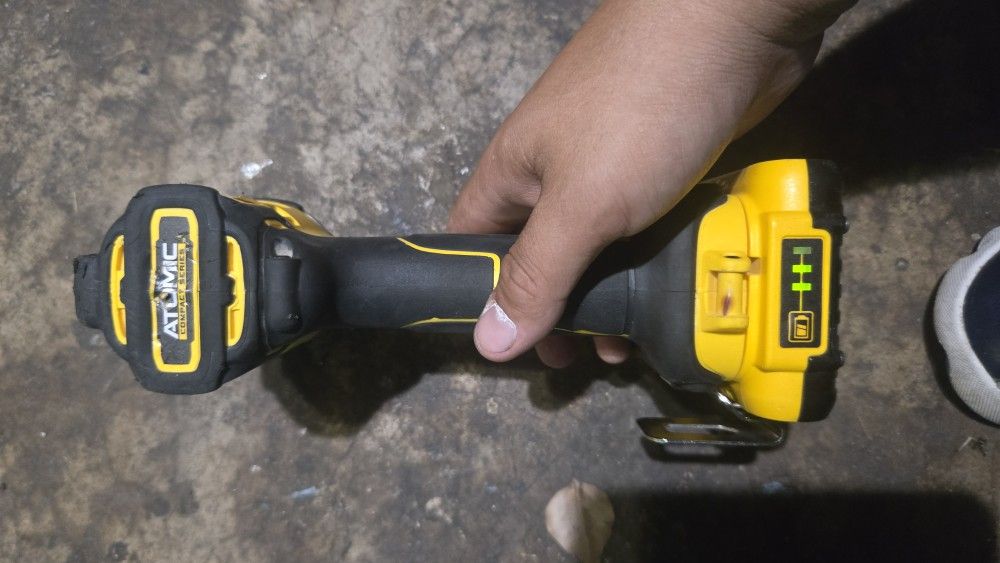 DeWALT