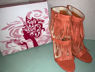 Wild rose 🌹 Woman’s heels orange & cream new