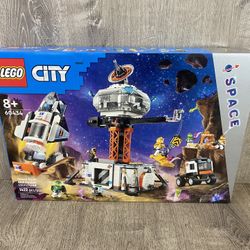 Lego City 60434 Space Base and Rocket Launch Pad