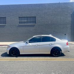 BMW 328i